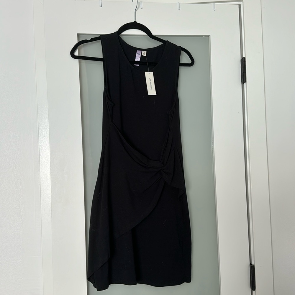 NWT Francesca’s Black Sleeveless Dress (super flattering)